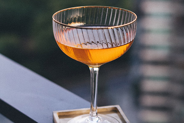 El Presidente aromatic whisky-based cocktail by vladyslava andriyenkovia unsplash